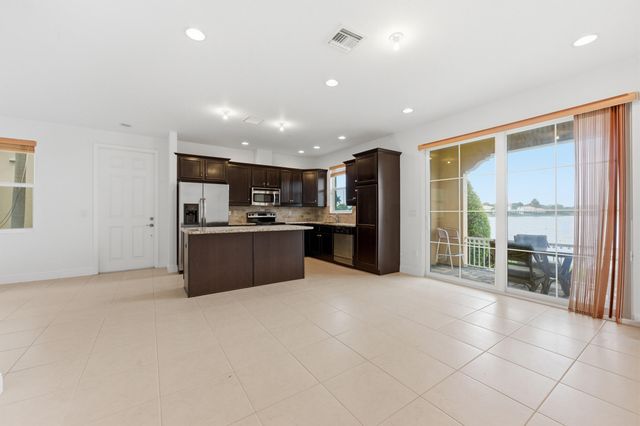 3065 Tortola Way, Cooper City, FL 33024