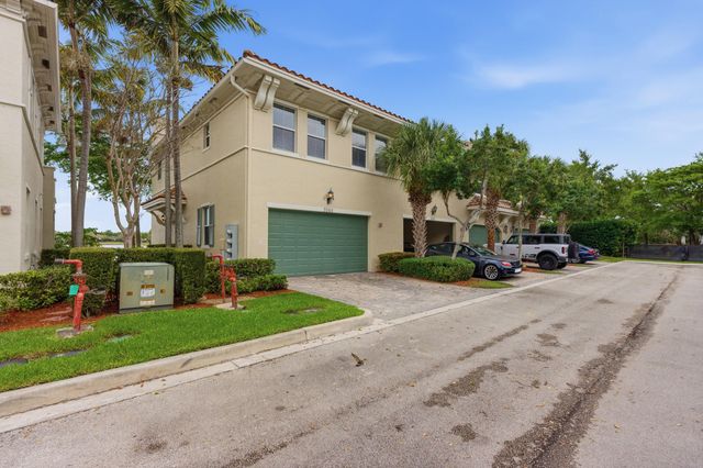 3065 Tortola Way, Cooper City, FL 33024