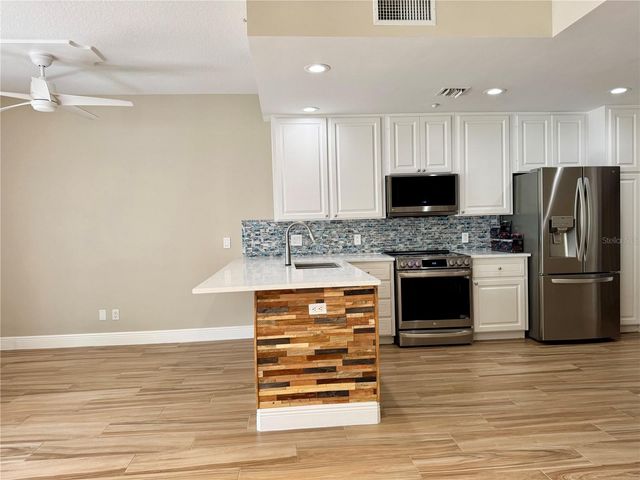 9317 NORTHLAKE PARKWAY, Orlando, FL 32827