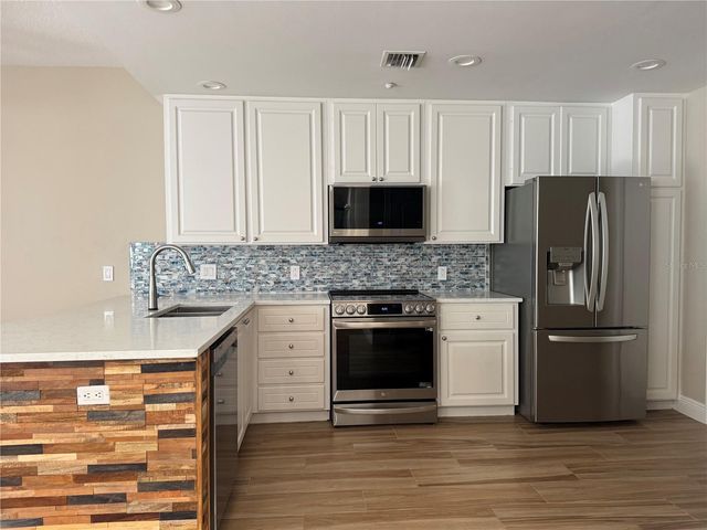 9317 NORTHLAKE PARKWAY, Orlando, FL 32827
