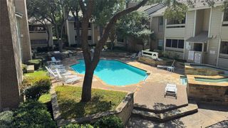 1908 CHASEWOOD Circle 207, Arlington, TX 76011