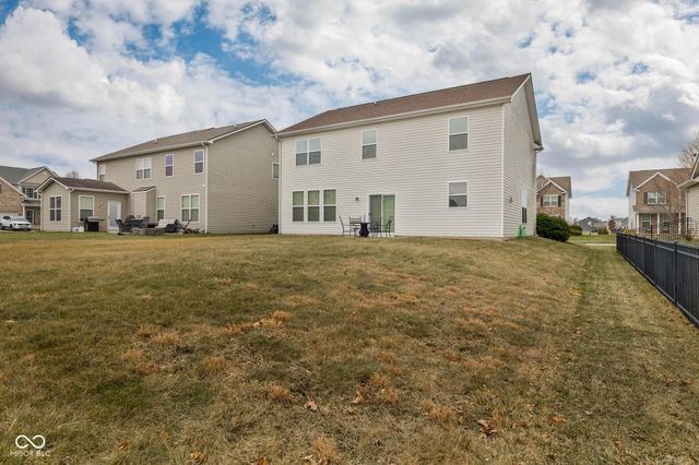 8707 N Aspen Way, Mccordsville, IN 46055