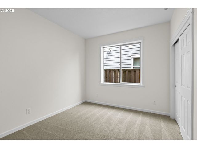 816 JULIE Ln, Molalla, OR 97038
