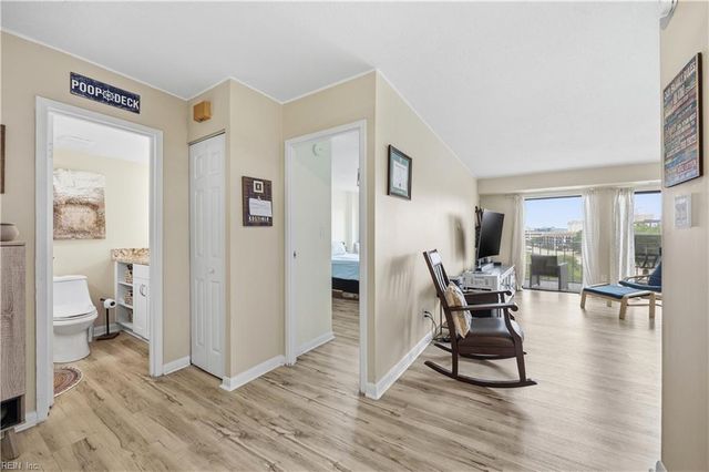 500 Pacific Ave Unit 401, Virginia Beach, VA 23451