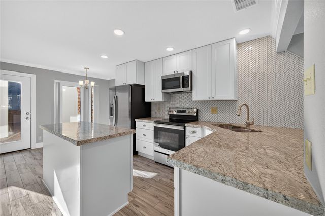 5534 Holly Street I, Houston, TX 77081