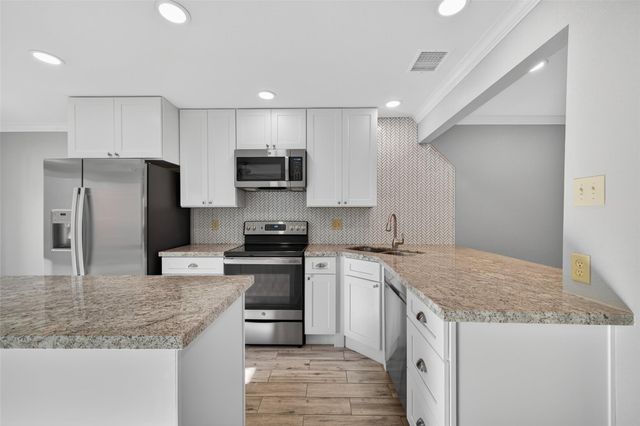 5534 Holly Street I, Houston, TX 77081