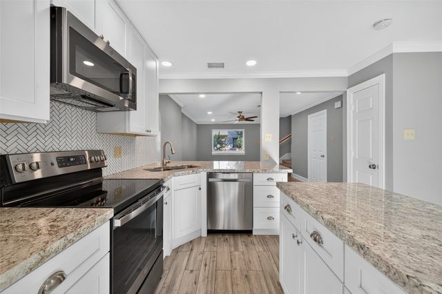 5534 Holly Street I, Houston, TX 77081