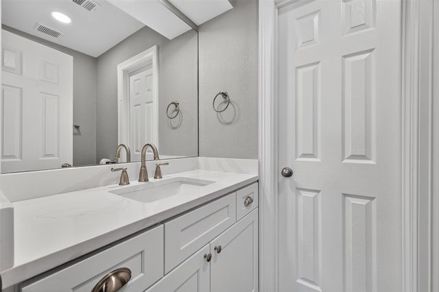 5534 Holly Street I, Houston, TX 77081