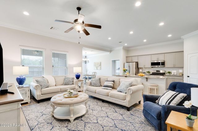 120 Sparrowhawk Street, Broussard, LA 70518