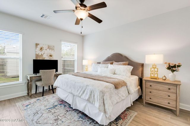 120 Sparrowhawk Street, Broussard, LA 70518