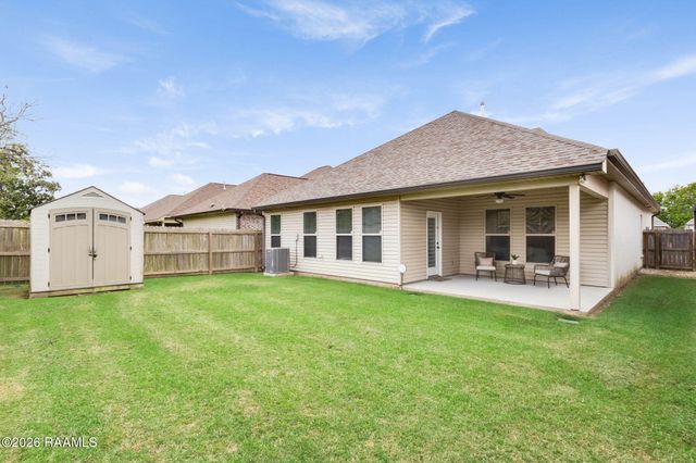 120 Sparrowhawk Street, Broussard, LA 70518