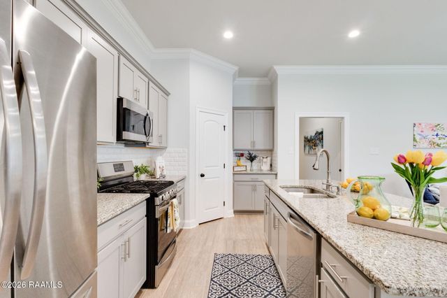 120 Sparrowhawk Street, Broussard, LA 70518