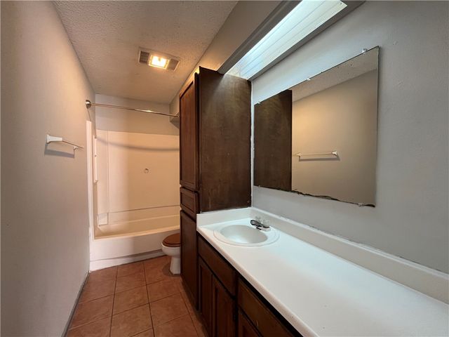 2309 Capitan Dr A,B,C,D, Corpus Christi, TX 78414