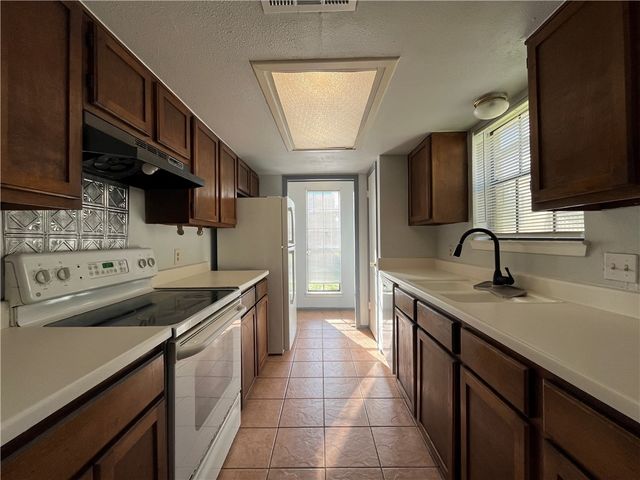 2309 Capitan Dr A,B,C,D, Corpus Christi, TX 78414
