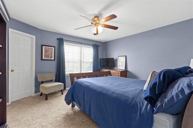 8810 W 147th Terrace, Overland Park, KS 66221