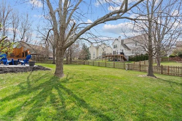 8810 W 147th Terrace, Overland Park, KS 66221