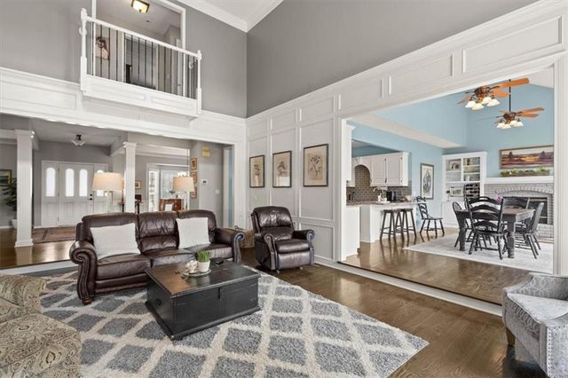 8810 W 147th Terrace, Overland Park, KS 66221