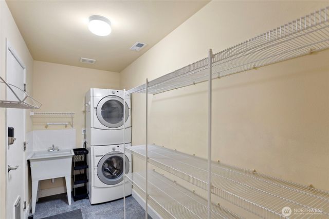 36726 SE Gravenstein Court, Snoqualmie, WA 98065