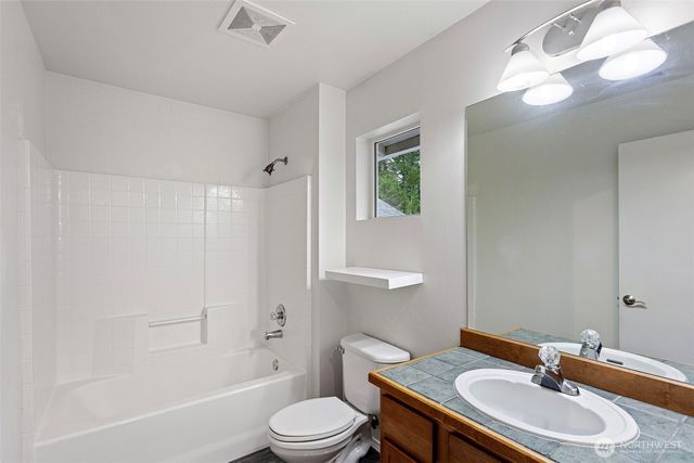 36726 SE Gravenstein Court, Snoqualmie, WA 98065