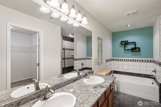 36726 SE Gravenstein Court, Snoqualmie, WA 98065