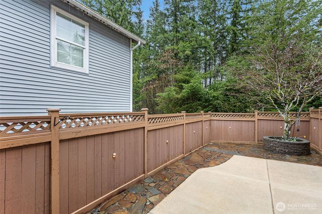 36726 SE Gravenstein Court, Snoqualmie, WA 98065