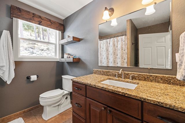 840 Ponderosa Drive, Klamath Falls, OR 97601