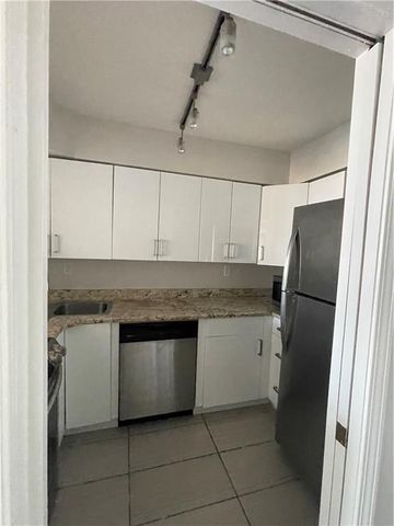 2870 Pharr Court South NW 1802, Atlanta, GA 30305