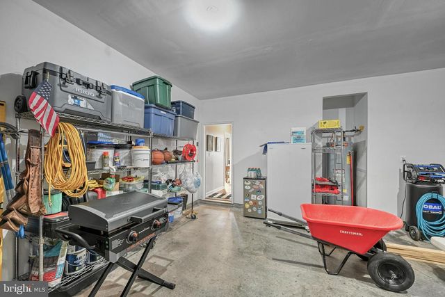 306 BREEZEWOOD WAY, Louisa, VA 23093