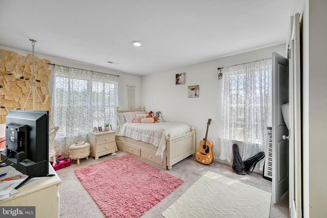 306 BREEZEWOOD WAY, Louisa, VA 23093