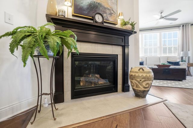 6321 Callaway Square E, New Albany, OH 43054