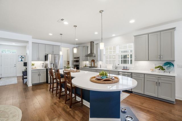 6321 Callaway Square E, New Albany, OH 43054