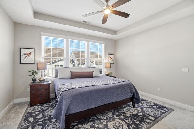 6321 Callaway Square E, New Albany, OH 43054