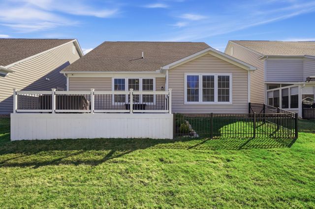 6321 Callaway Square E, New Albany, OH 43054