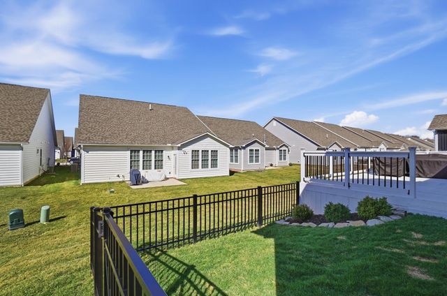 6321 Callaway Square E, New Albany, OH 43054