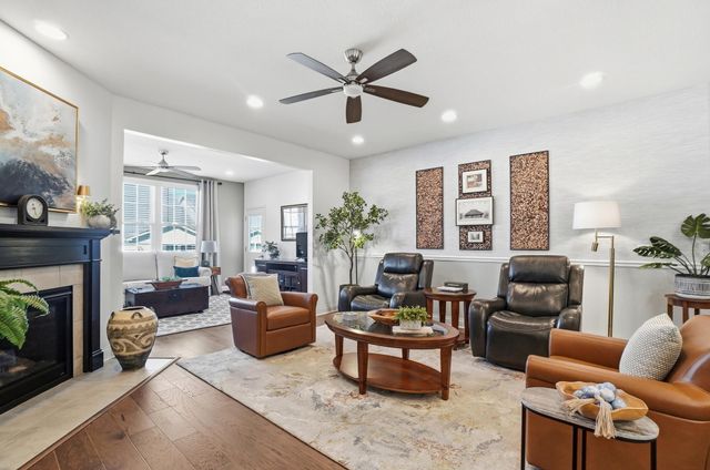 6321 Callaway Square E, New Albany, OH 43054