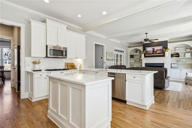 6072 Grand Loop Road, Sugar Hill, GA 30518