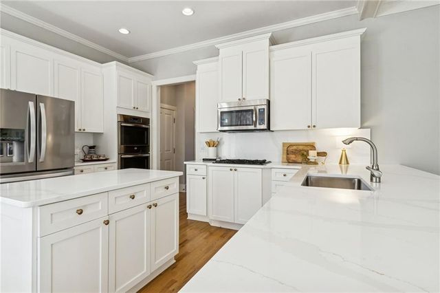 6072 Grand Loop Road, Sugar Hill, GA 30518