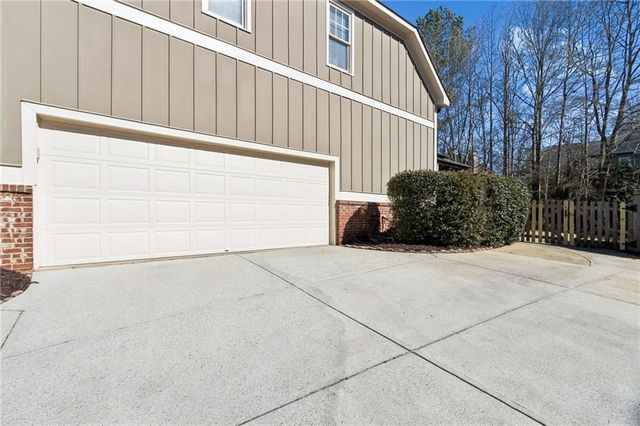 6072 Grand Loop Road, Sugar Hill, GA 30518