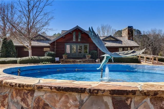 6072 Grand Loop Road, Sugar Hill, GA 30518