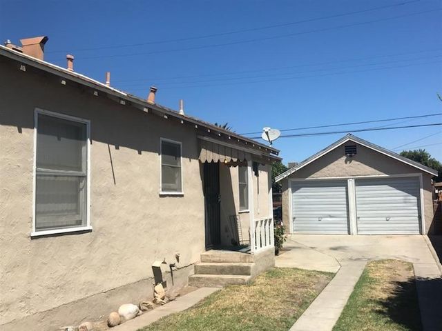 712 W Hammond Avenue, Fresno, CA 93728