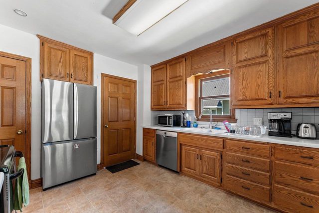 314 S HURON STREET, De Pere, WI 54115