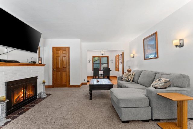 314 S HURON STREET, De Pere, WI 54115