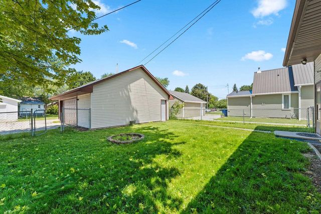 314 S HURON STREET, De Pere, WI 54115
