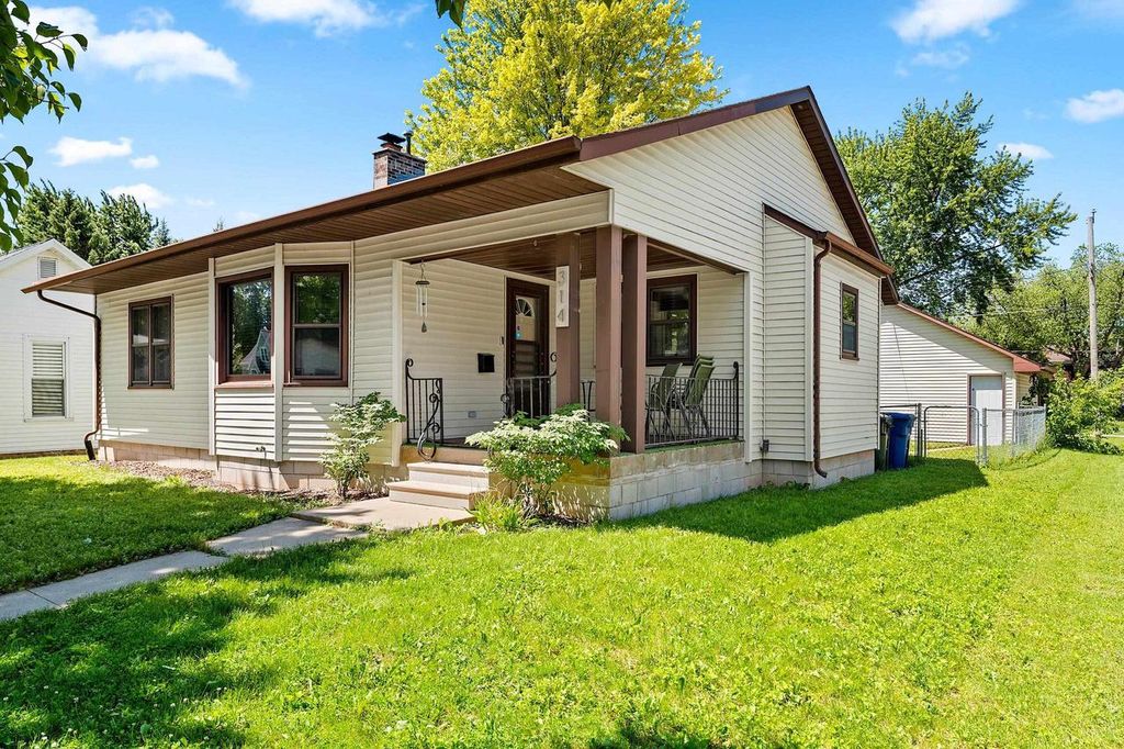 314 S HURON STREET, De Pere, WI 54115