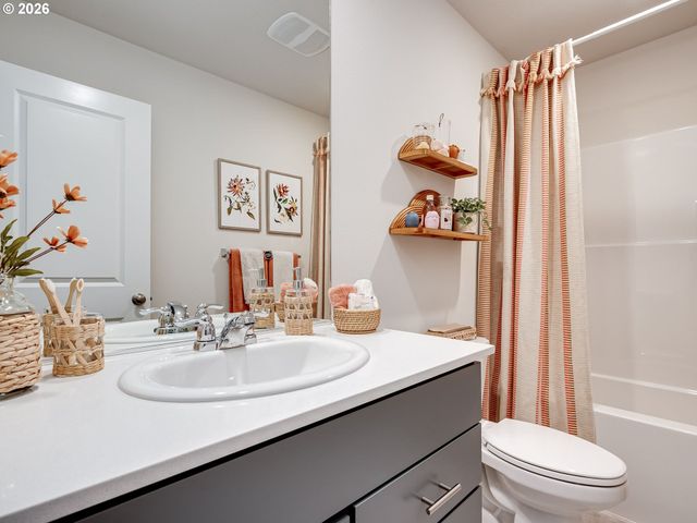 17741 Se QUARRY Dr, Vancouver, WA 98683