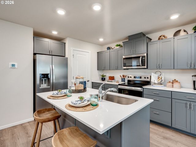 17741 Se QUARRY Dr, Vancouver, WA 98683