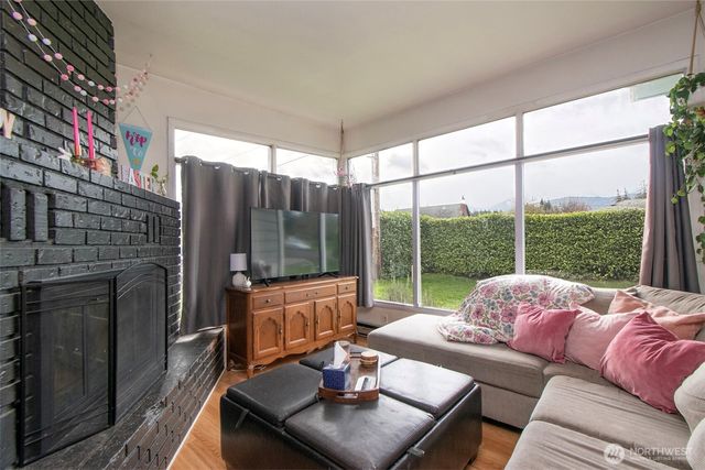 413 E Orcas Avenue, Port Angeles, WA 98362