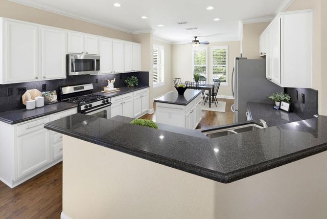 1368 Lasso Lake Ln, Lincoln, CA 95648