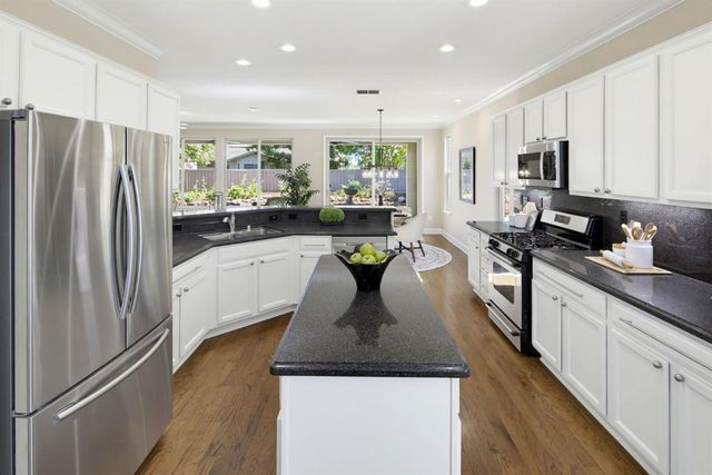 1368 Lasso Lake Ln, Lincoln, CA 95648