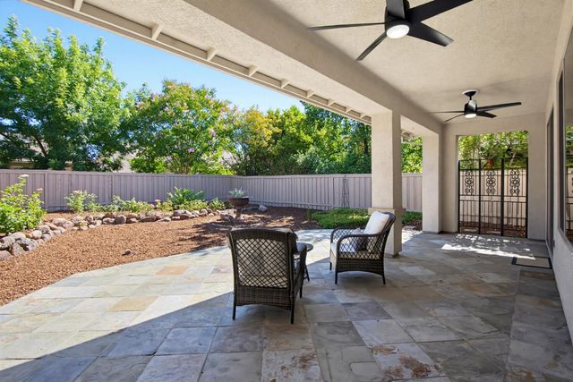 1368 Lasso Lake Ln, Lincoln, CA 95648